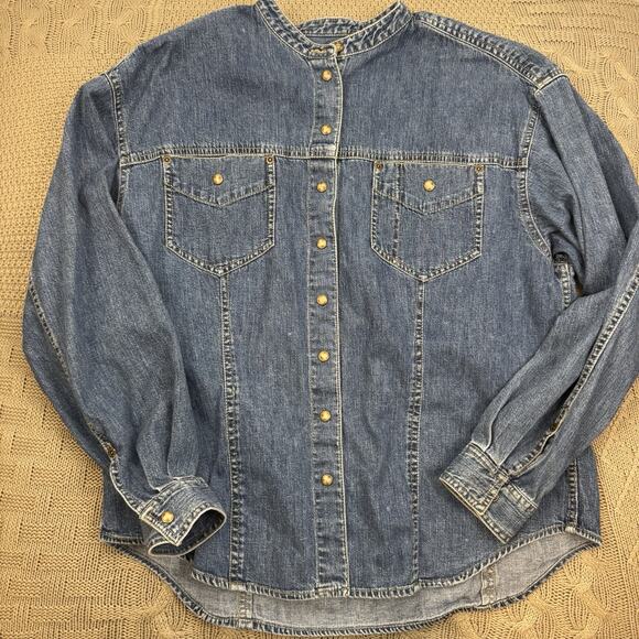 Liz Claiborne Tops - Liz Claiborne Vintage Denim Button Down Pearl Snap Crew Neck Cotton Button Down